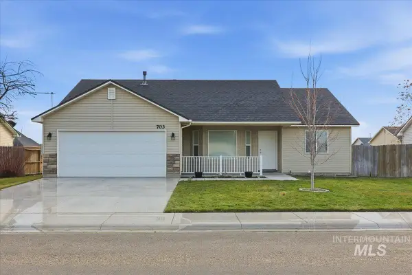 703 Prince Ave, Wilder, ID 83676