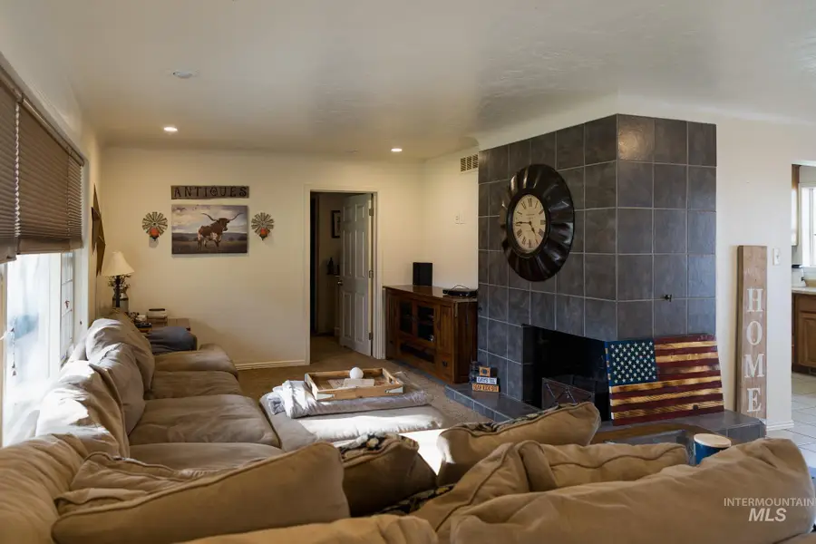 1225 SW 3rd Avenue, Ontario, OR 97914 - Image #3