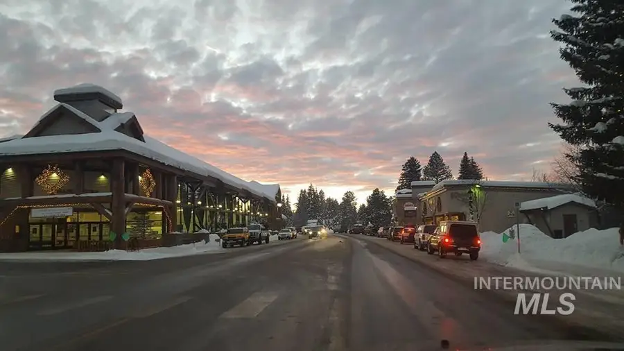 616 N 3rd #211, McCall, ID 83638 - Image #2