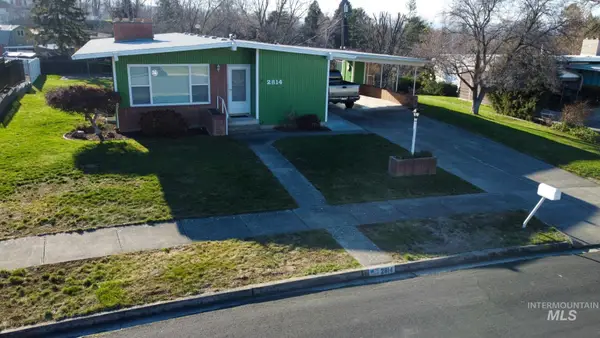2814 Sunset Dr, Lewiston, ID 83501