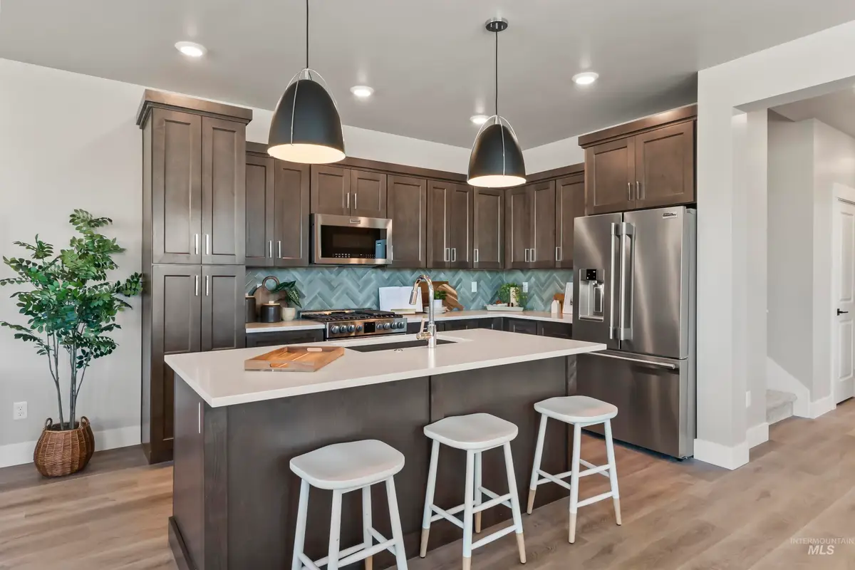 124 S Koyukuk Ln, Star, ID 83669 - Image #1