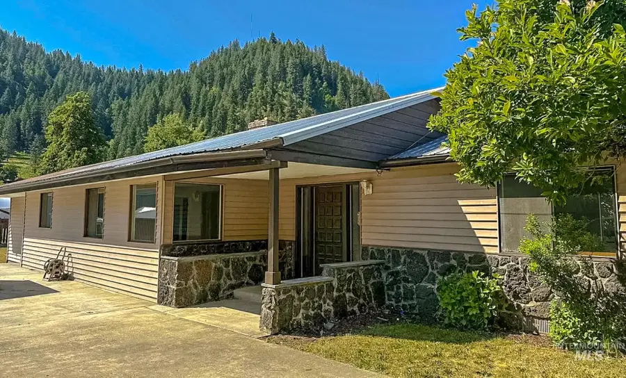 1155 Michigan Ave, Orofino, ID 83544 - Image #2