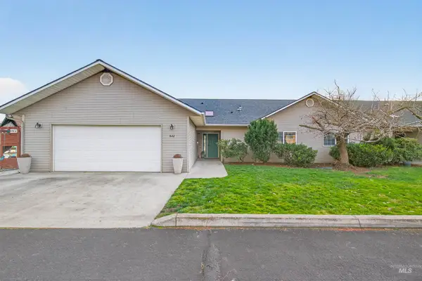 822 15th Ave, Lewiston, ID 83501