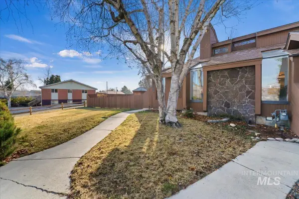 1989 E Boise Ave, Boise, ID 83706