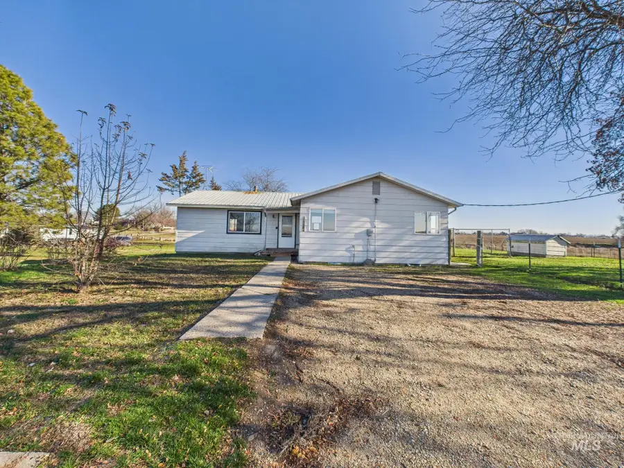 7352 Custer Rd, Fruitland, ID 83619 - Image #2