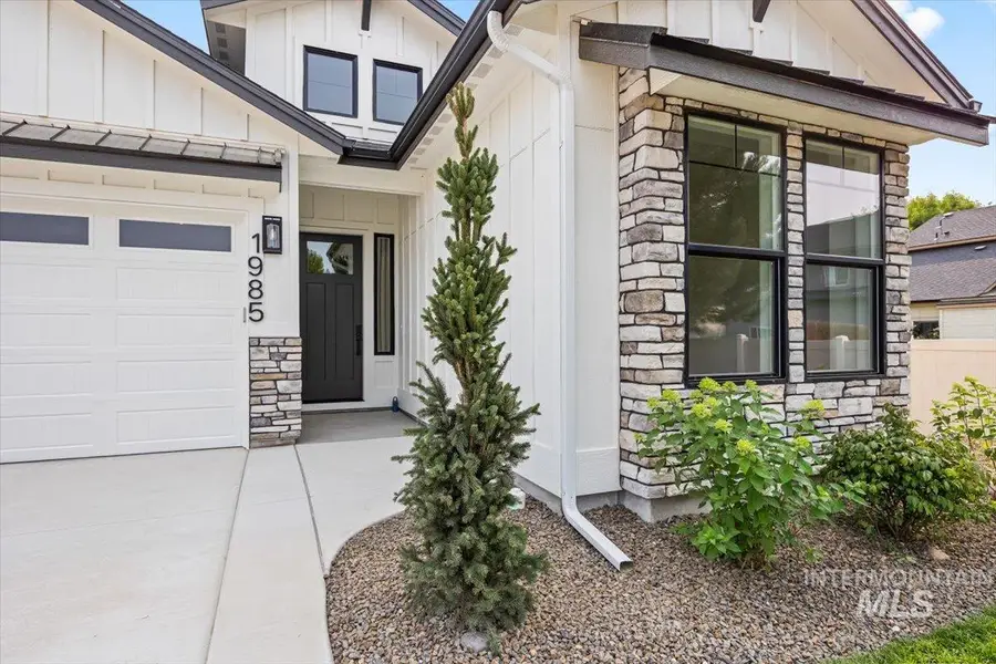 1985 W Pond Stone, Meridian, ID 83646 - #2
