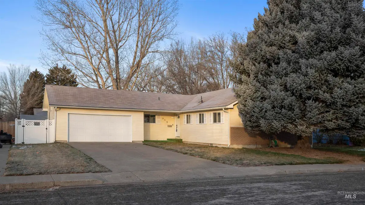 945 N 11th East, Mountain Home, ID 83647 - Image #1