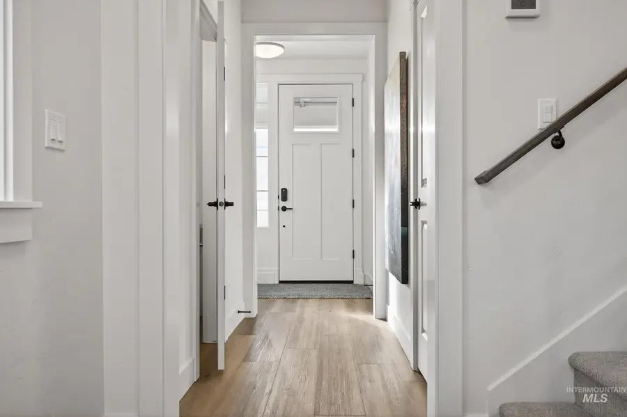 10228 Davies Street, Nampa, ID 83687 - Image #2