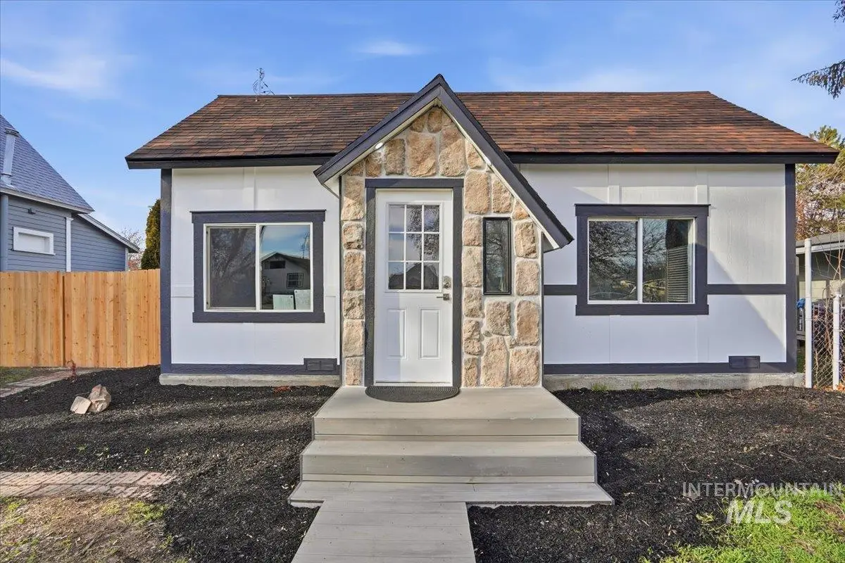 207 10th Avenue N., Nampa, ID 83687 - Image #1