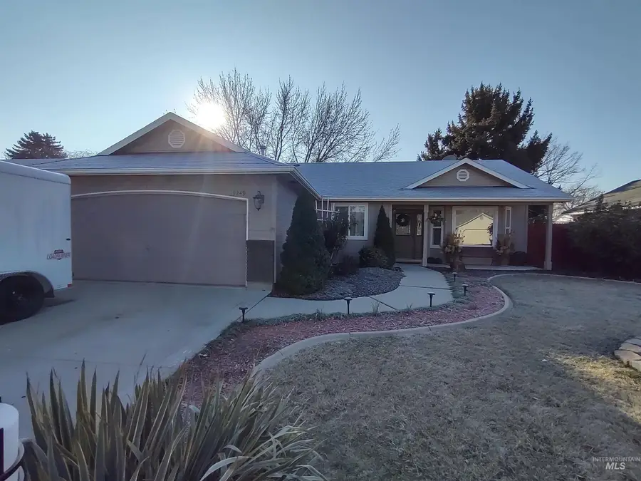 9249 W Carousel St, Boise, ID 83709 - Image #2