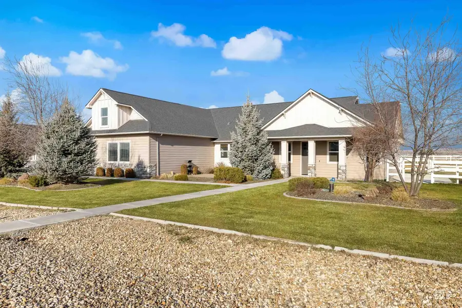 8018 Plumberry Ct, Middleton, ID 83644 - Image #2