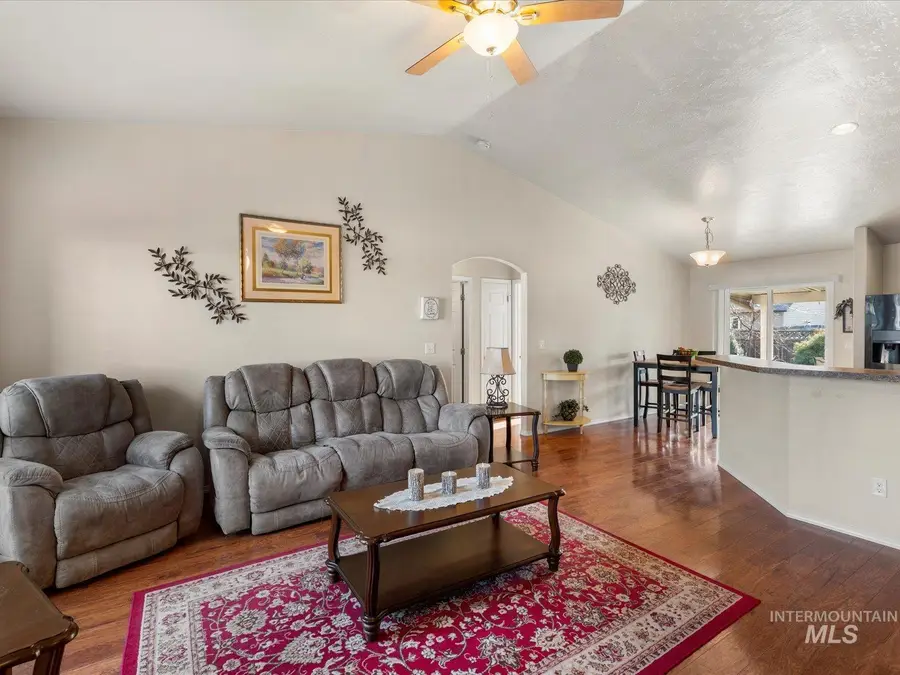 10651 Pipevine Dr., Nampa, ID 83687 - Image #2