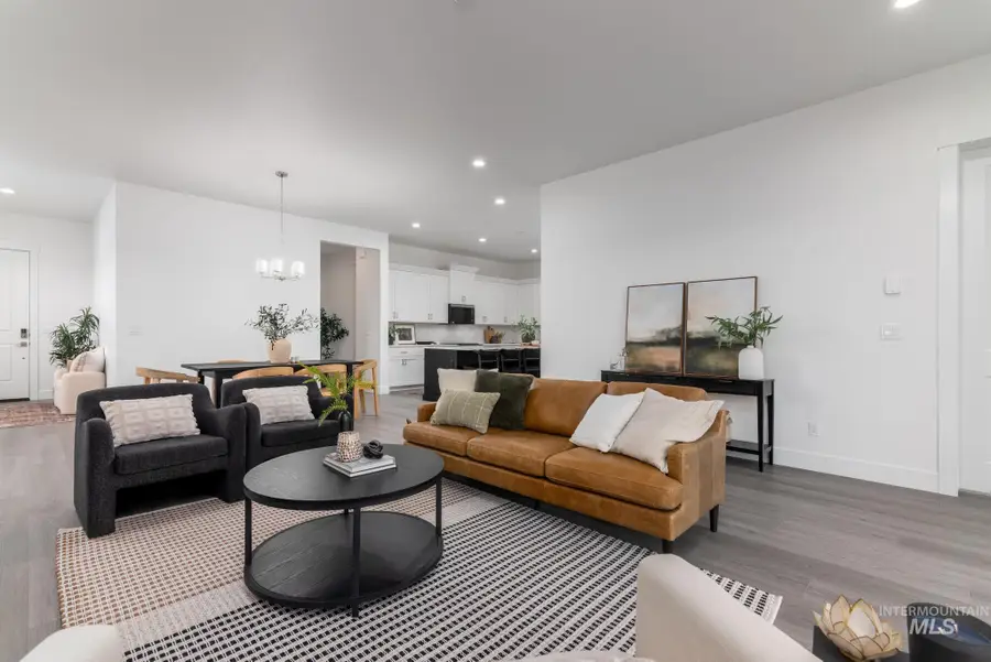 2433 N Oakman Ave, Star, ID 83669 - Image #3