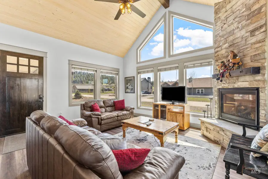 1089 Graham Dr, McCall, ID 83638 - #2