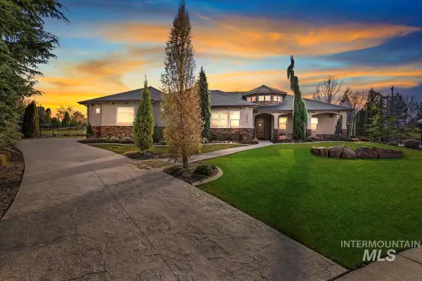 3494 S Sugar Loaf Pl, Eagle, ID 83616