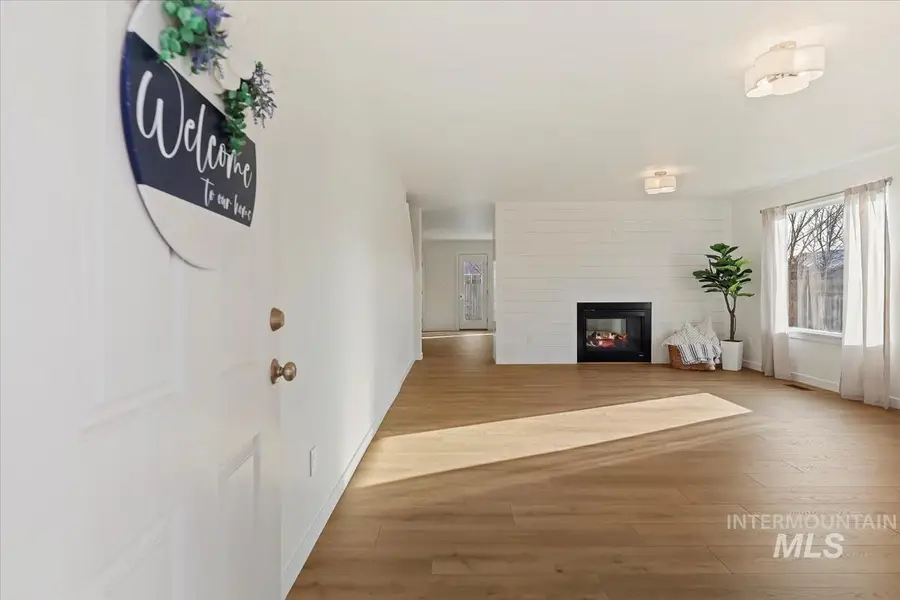 20538 Whitman Ave, Caldwell, ID 83605 - Image #2