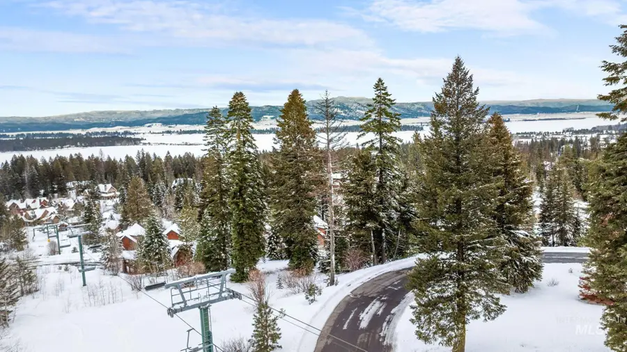 484 Whitewater Drive, Donnelly, ID 83615 - Image #2