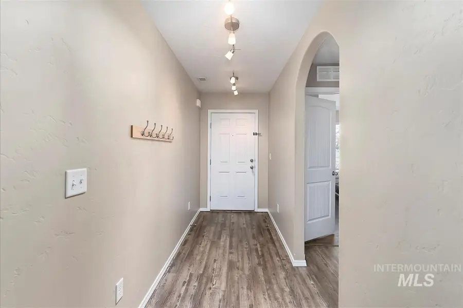 19398 Wooley Creek Ave, Caldwell, ID 83605 - Image #3