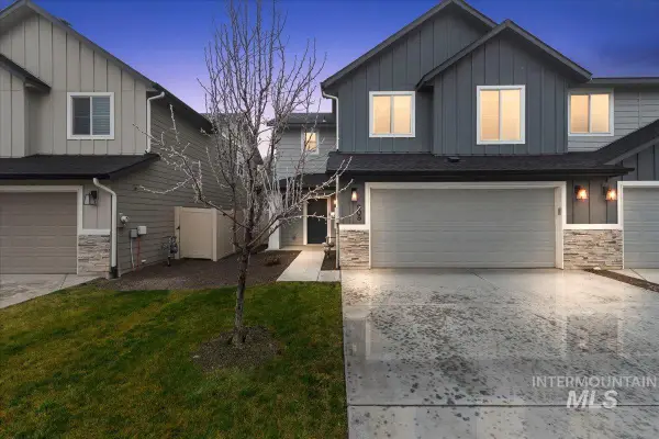 908 W Woodpine St, Meridian, ID 83646