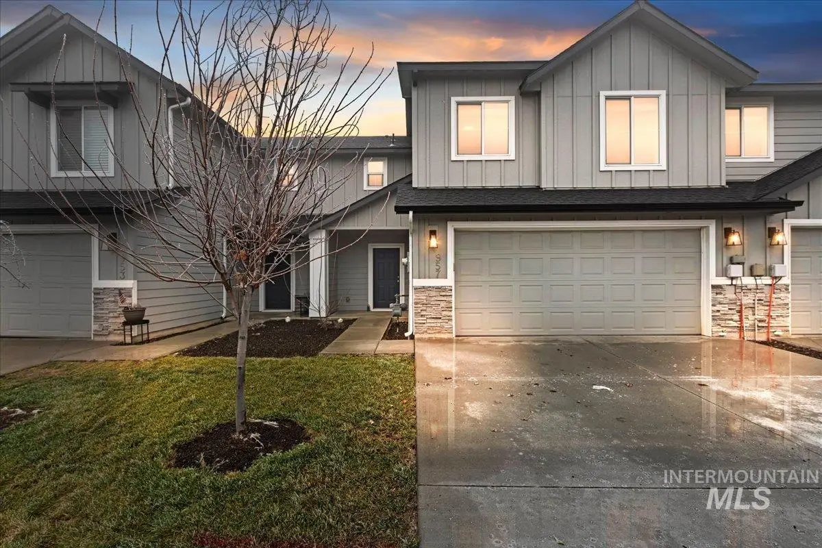 975 W Apple Pine St, Meridian, ID 83646 - Image #1