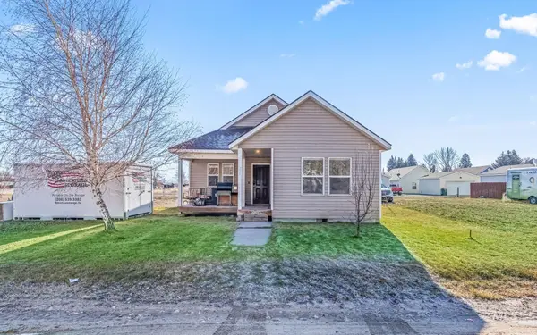 226 E Garnet Ave, Fairfield, ID 83327