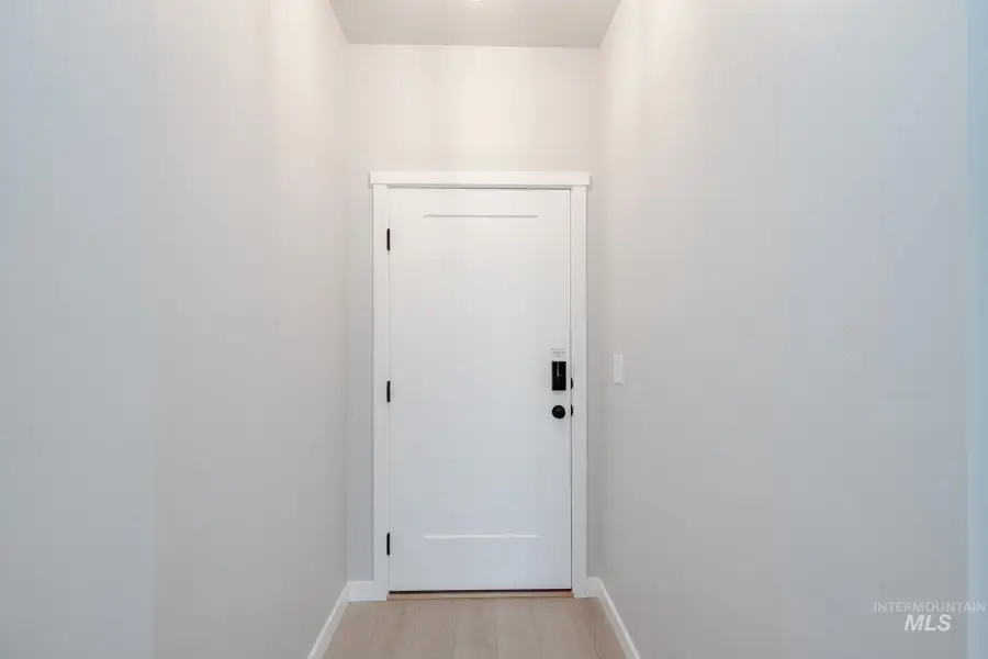 7264 S Bungalow Ave, Meridian, ID 83642 - Image #2