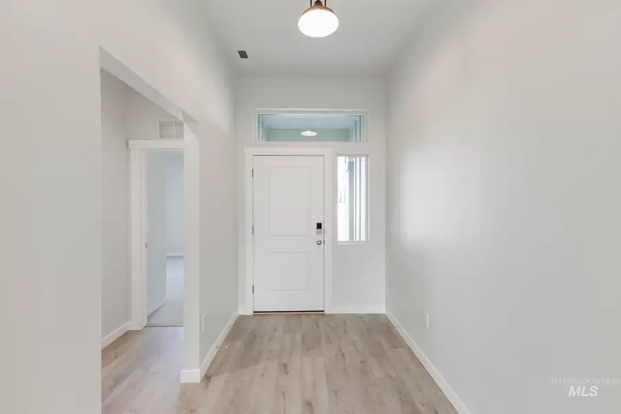 17648 N Boone Peak Ave, Nampa, ID 83687 - Image #2