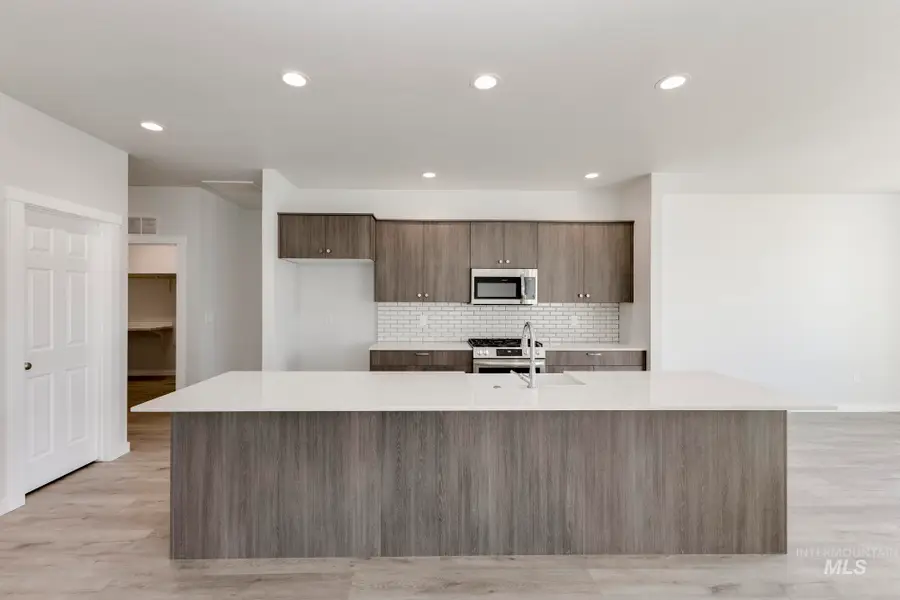 17648 N Boone Peak Ave, Nampa, ID 83687 - Image #3