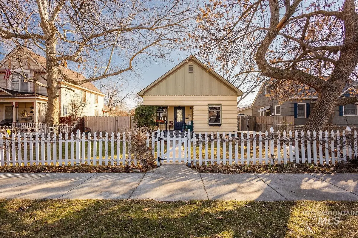 720 9th Ave S, Nampa, ID 83687 - Image #1