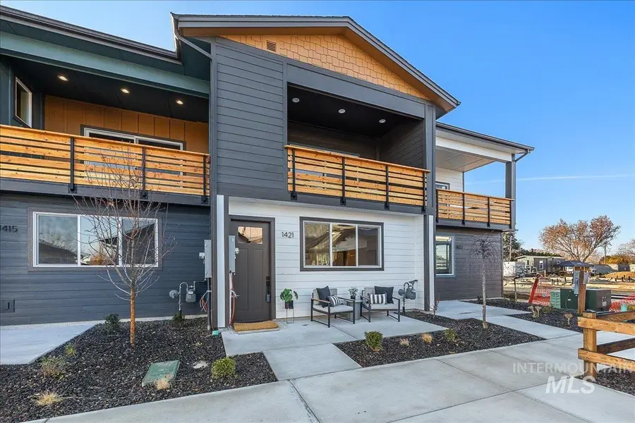 1451 N Bluffs Ridge Lane, Boise, ID 83704 - Image #2