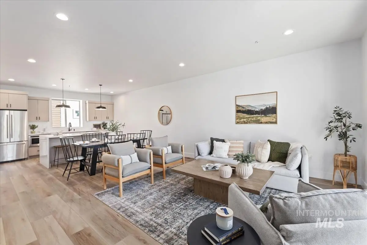 1709 S Rock View Ln, Boise, ID 83705 - Image #1