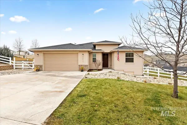 24813 Valley Run Place, Star, ID 83669