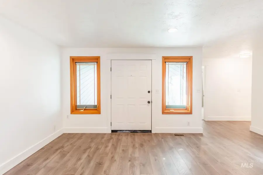 346 E Mission Dr, Eagle, ID 83616 - Image #3