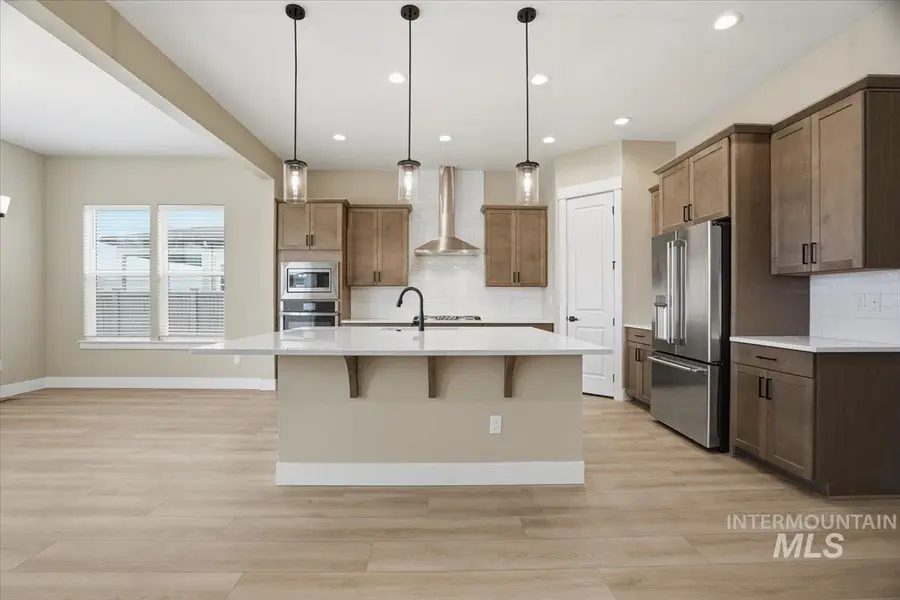 2195 N Kenora Ave, Star, ID 83669 - #3