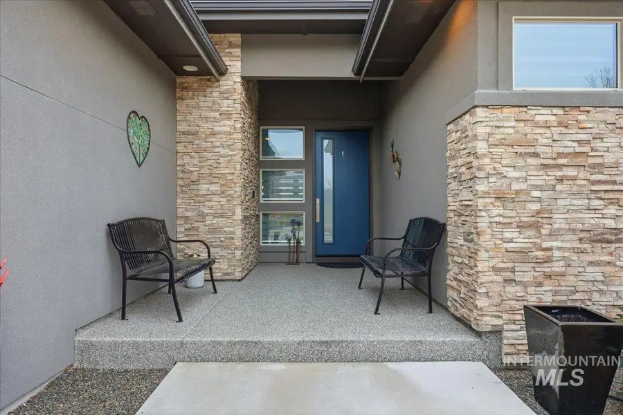 672 E Vivid Sky Drive, Meridian, ID 83642 - Image #3