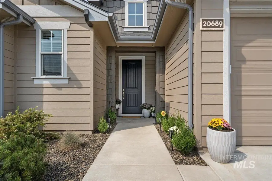 20689 N Glenisla Avenue, Boise, ID 83714 - Image #2