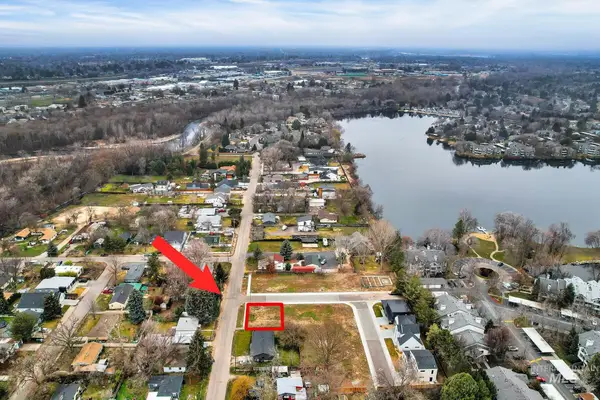 3002 N Water Run Ln, Boise, ID 83703