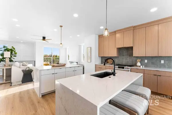 411 E Lombard Ln #The Heyburn, Eagle, ID 83616