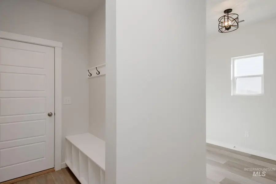 3142 E Mossy Creek Dr, Kuna, ID 83634 - Image #2