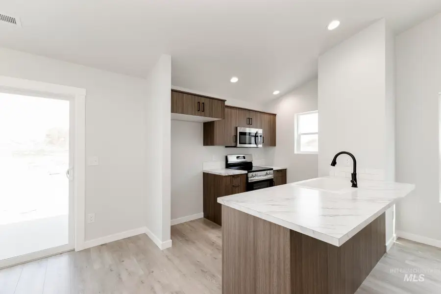 3763 E Syracuse St, Nampa, ID 83686 - Image #3