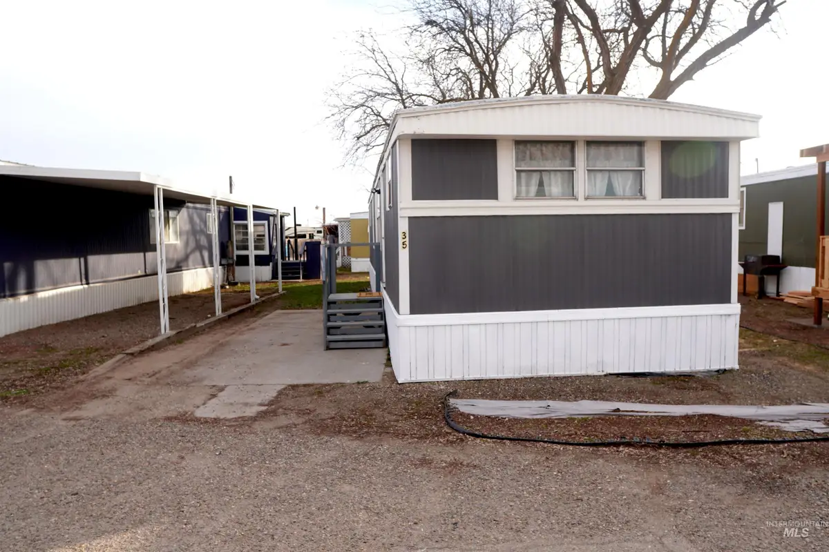 203 Surrey Ln #35, Ontario, OR 97914 - Image #1