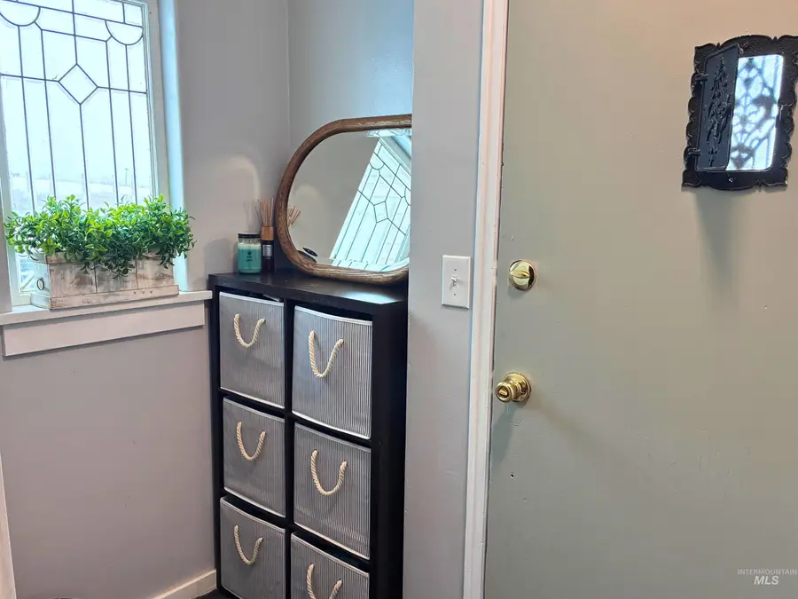 1013 Eden Rd, Eden, ID 83325 - Image #2