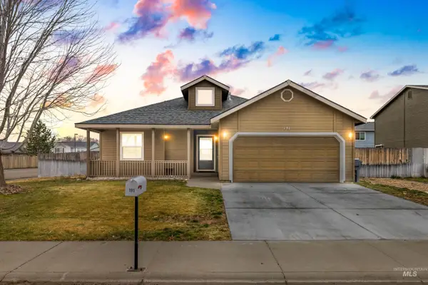 191 SW Quaker Dr, Mountain Home, ID 83647