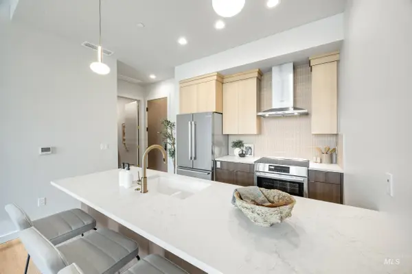 4340 E Haystack St #307, Boise, ID 83716