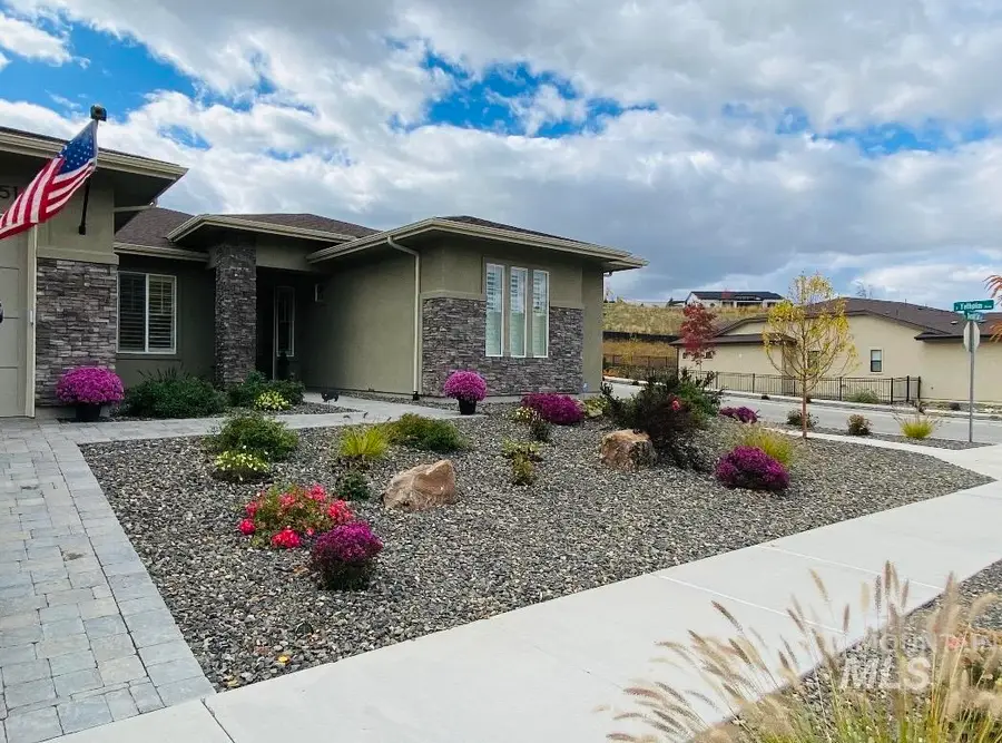 18051 N Burnt Car Pl, Boise, ID 83714 - Image #2