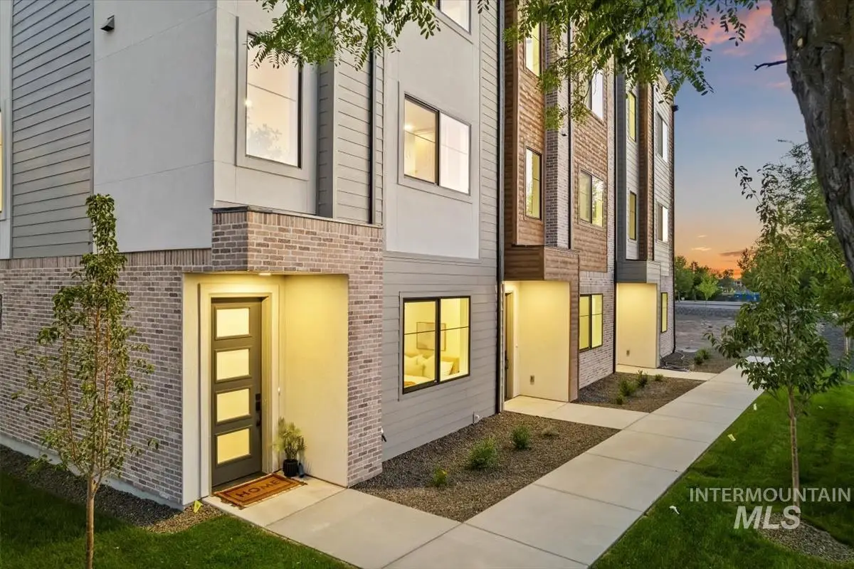 3255 W Moore Street, Boise, ID 83702 - Image #1