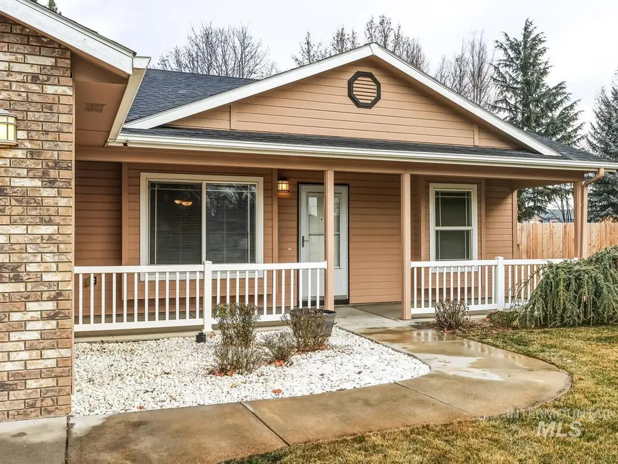 16935 N Thurgood Loop, Nampa, ID 83687 - Image #2