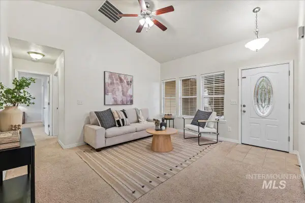 310 NW Foster Dr, Mountain Home, ID 83647