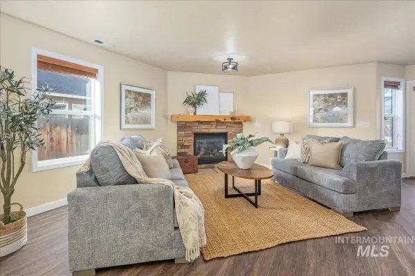 208 E Kaibab Trail St., Meridian, ID 83646