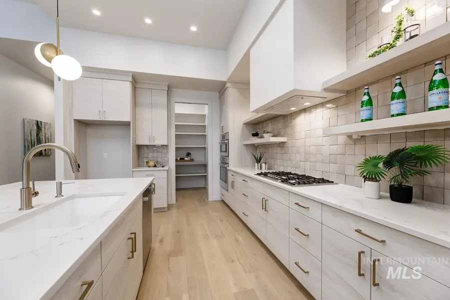 556 W Carnelian Lane, Eagle, ID 83616 - Image #3